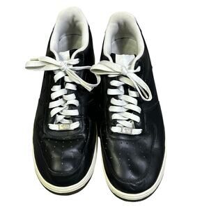 Nike Air Force 1 Sneakers Mens 10.5 Black Leather Classic